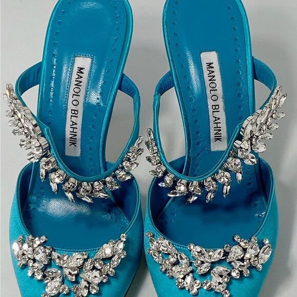 Manolo Blahnik Lurum 90 Embellished Satin Mules size 38 - Picture 3 of 13